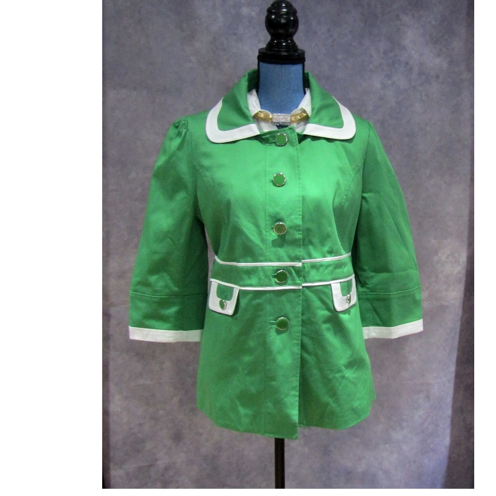 NWOT Dialogue Green & White Coat Sz L - Too Cute!